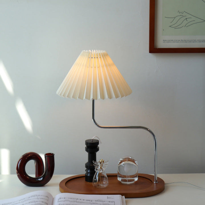 Solid Wood Retro Creative Pleated Table Lamp