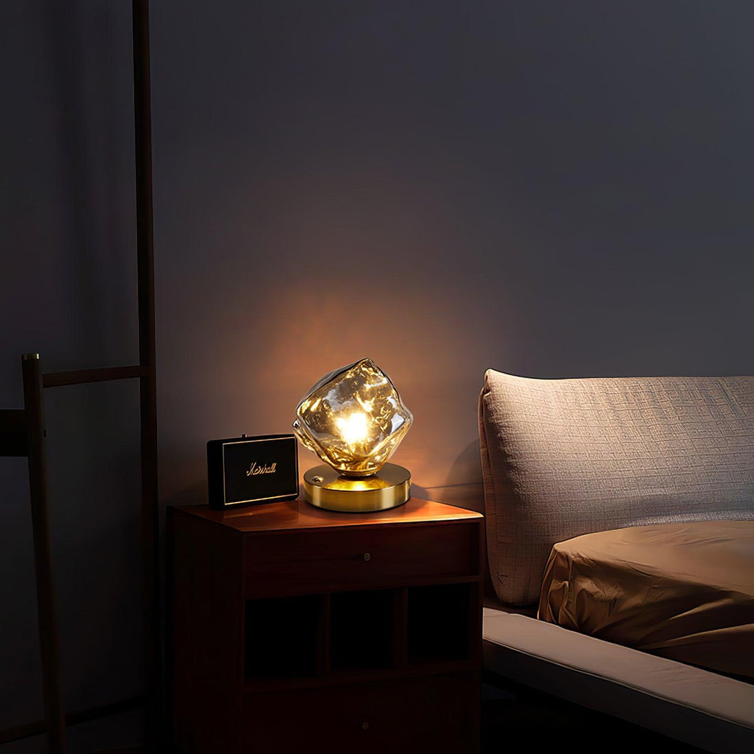 Modern Ice Stone Glass Bedroom Table Lamp